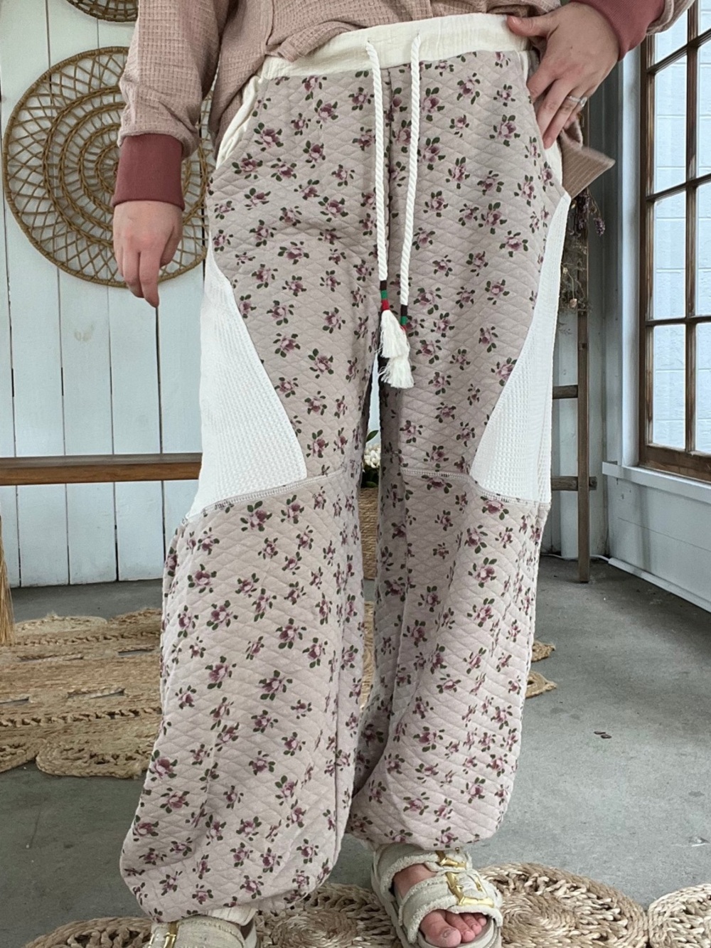 POL Cream Textured Floral Drawstring Pants